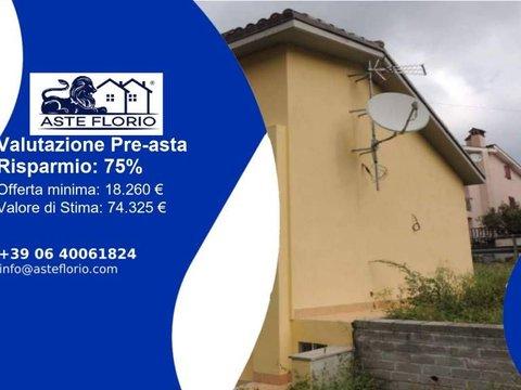 Villa in Via delle Canapine, Sambuci