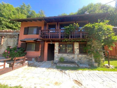 Casa indipendente in Regione Pianure, 5, Valchiusa