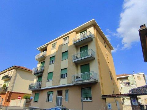 Trilocale in Via Marco Minghetti, 44, Santa Maria, Collegno