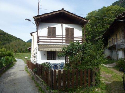 Casa indipendente in Borgata Pratidonio, s.n.c, Pont Canavese