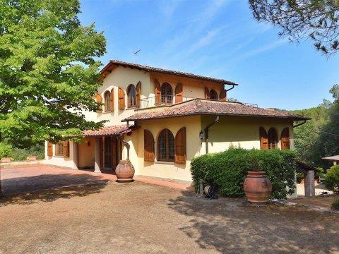 Villa in Piazza Giacomo Matteotti, 22, Centro, Scandicci