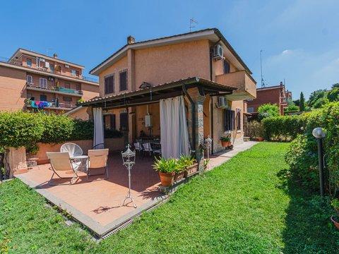 Villa in Via Pasquale Altavilla, La Storta - Isola Farnese, Roma