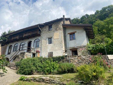 Casa indipendente in Regione Orchere, 22, Valchiusa