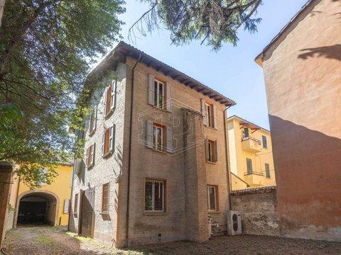 Bilocale in Strada Maggiore, Centro Storico, Bologna