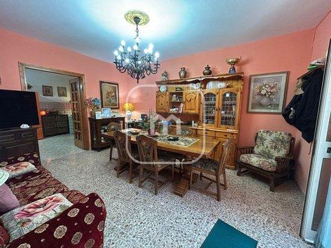 Casa indipendente in via Giordano Orsini, s.n.c, Lariano