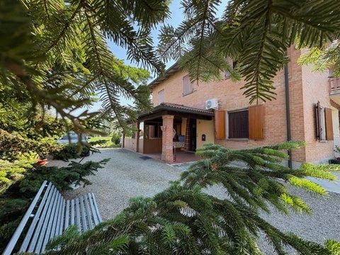 Villetta bifamiliare in via Budrie, San Giovanni in Persiceto