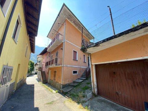 Casa indipendente in Via Grandubbione, 21, Pinasca