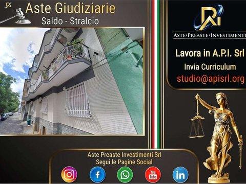 Quadrilocale in Via Ferdinando Russo, 5,  Indipendenza - Circumvallazione - Gallery, Casoria