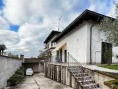 Casa indipendente in Strada Passavone, s.n.c, Robecco sul Naviglio