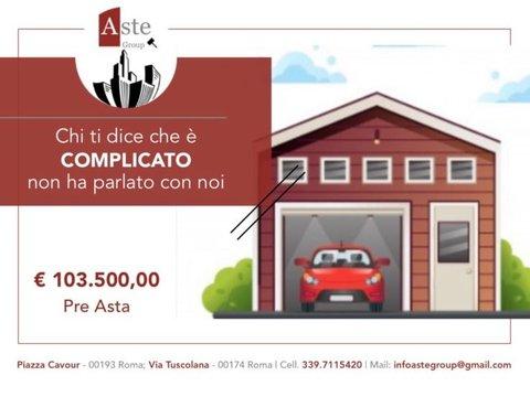Casa indipendente in Via Campofattore, 52, Castagnole-Spinabella-Montecrescenzio, Marino