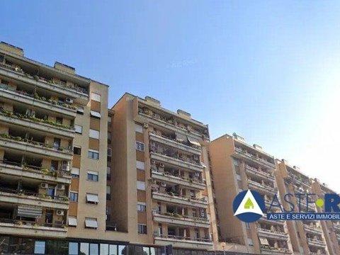 Appartamento in Viale Antonio Ciamarra, 262, Cinecittà Est, Roma