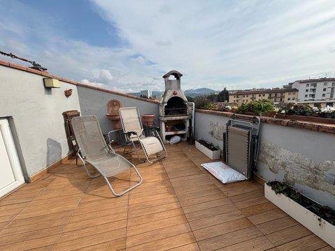 Appartamento su due piani in Via Reginaldo Giuliani s.n.c, Castello, Firenze