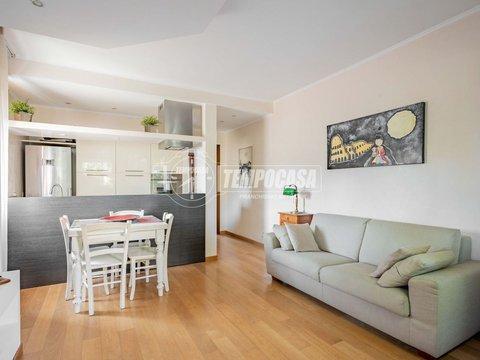 Bilocale in Via Carmelo Maestrini, 276, Mostacciano, Roma