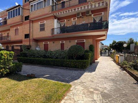 Bilocale in Via Guido Cavalcanti, 5, Lavinio Stazione, Anzio