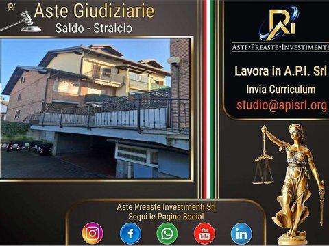 Casa indipendente in Viale Partigiani, 5, Volpiano