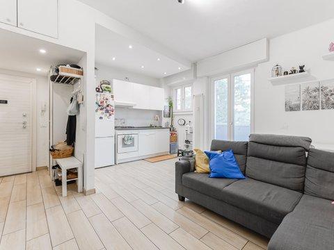 Bilocale in Viale Ungheria, 21, Ungheria, Milano