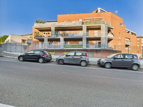 Trilocale in Viale Luigi Moretti, s.n.c, Pisana - Bravetta, Roma