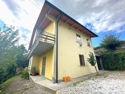 Appartamento su due piani in Via La Serra, 2, Monghidoro