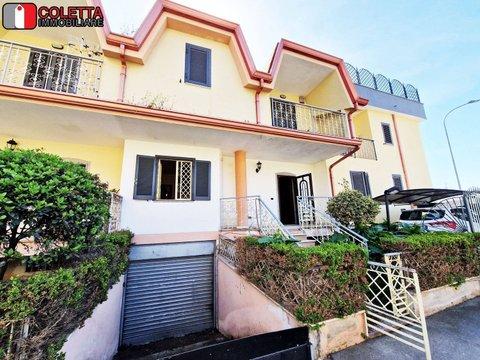 Villa in Via Boris Giuliano, s.n.c, Via Volturno - Via Molino Vecchio, Acerra