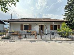 Casa indipendente in Via Azzario, 31, Villar Perosa