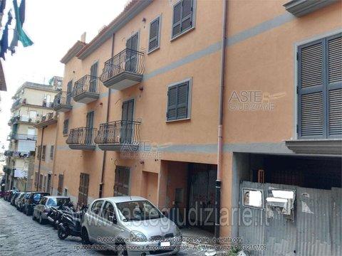 Casa indipendente in Salita Capodimonte, 48, Stella-Sanità, Napoli