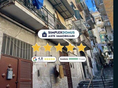 Appartamento in Gradini Cinesi, Stella-Sanità, Napoli