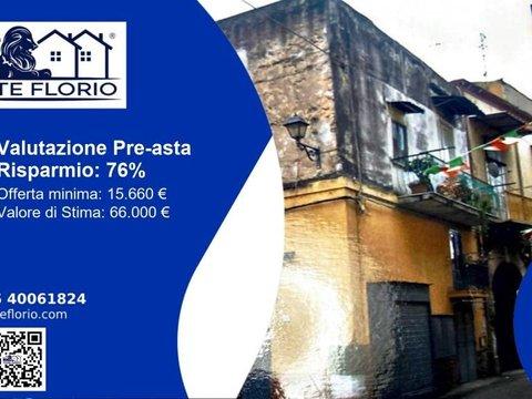 Bilocale in Via San Cuono, Centro Città - Centro Storico, Acerra