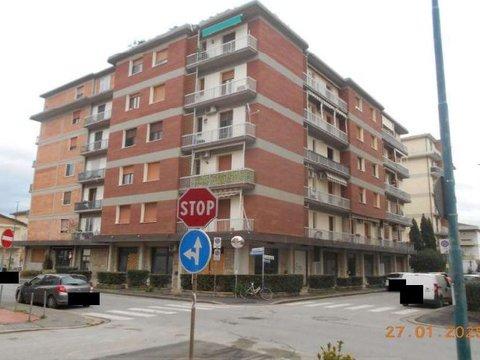 Appartamento in Via Amilcare Ponchielli, 39, Centro, Campi Bisenzio