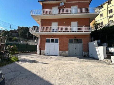 Quadrilocale in Via Roma, s.n.c, Agosta