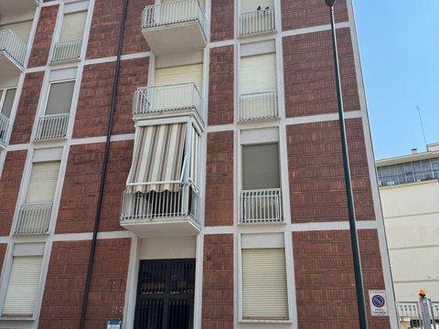 Trilocale in Via Rueglio, 14, Barriera di Lanzo, Torino
