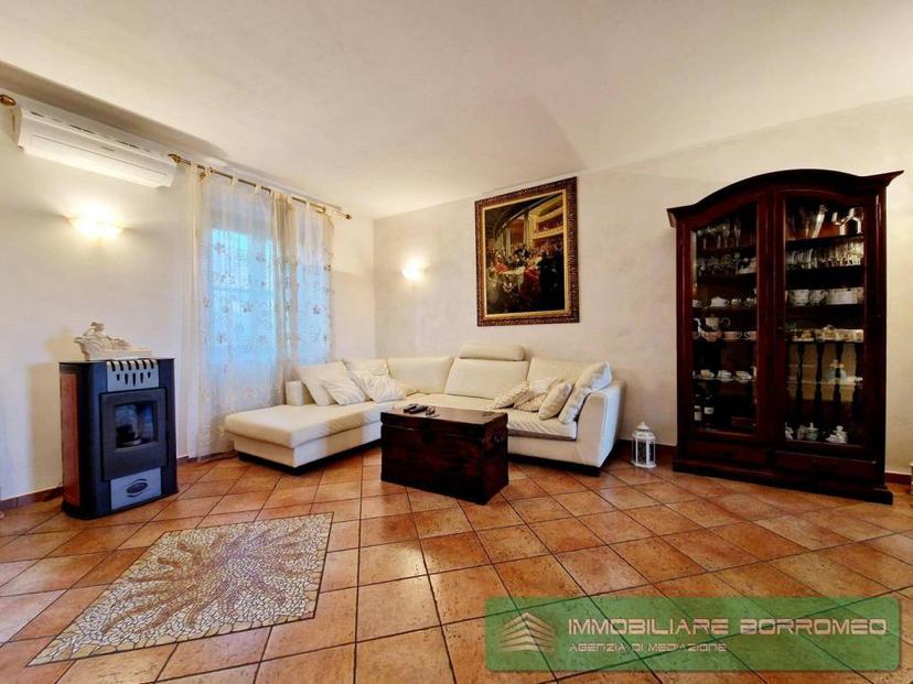 Villa a schiera via Vincenzo Bellini 8, Centro, Settala