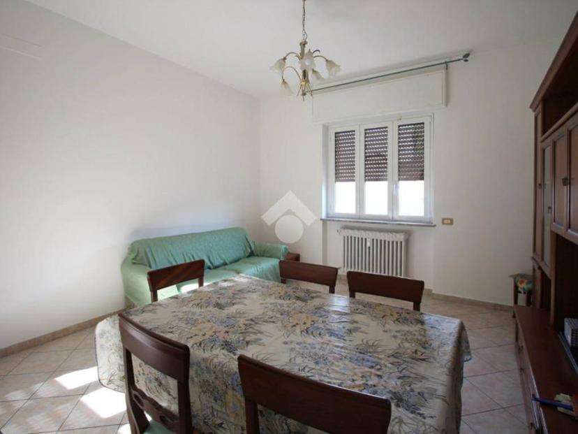 Trilocale via Molino Prepositurale 70, San Carlo - San Paolo, Rho