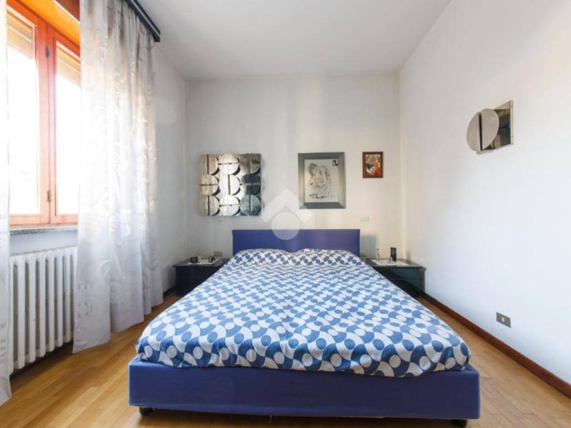 Villa bifamiliare viale E. Villoresi 16, Centro, Lainate