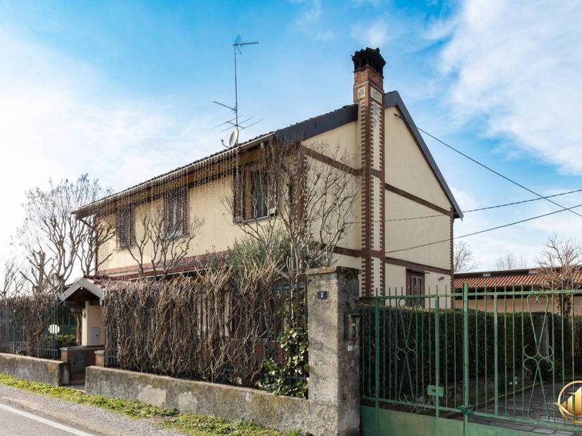 Villa unifamiliare Strada Provinciale Rosate-Binasco 1, Merlate, Vernate