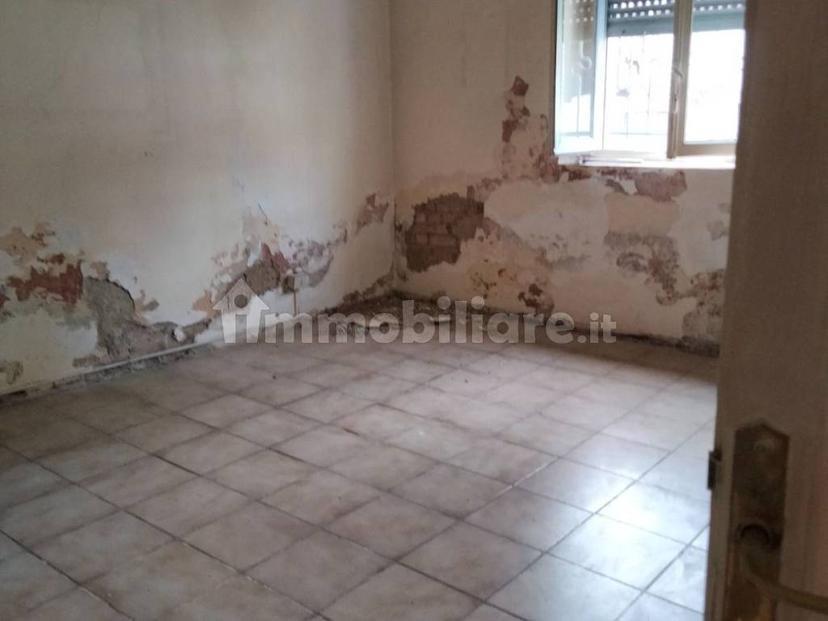 Rustico, da ristrutturare, 660 m², San Vittore Olona