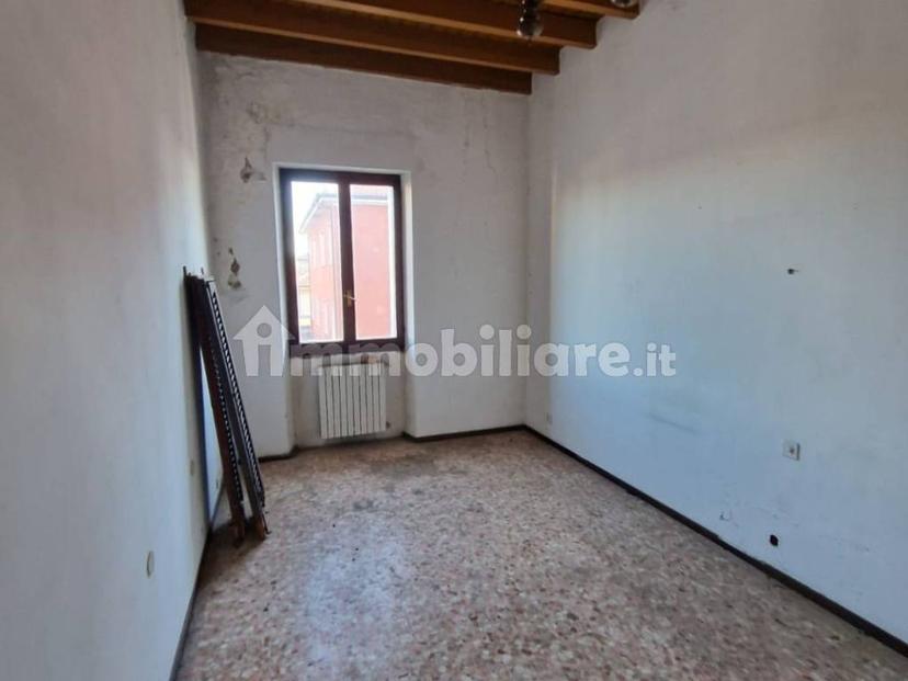 Trilocale via Gran Paradiso 10, Canegrate