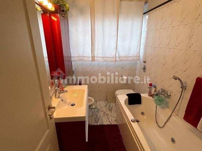 Villa a schiera via Pompeo Litta 104, Centro, Lainate