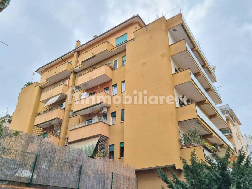 Appartamento via Gaudenzio Fantoli 8, Portuense, Roma