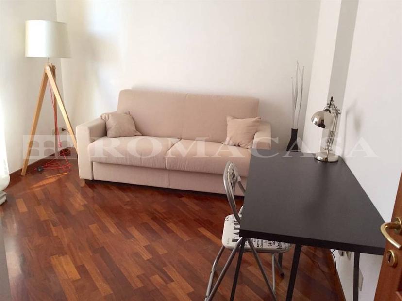 Quadrilocale via Tolosa, Torrino, Roma