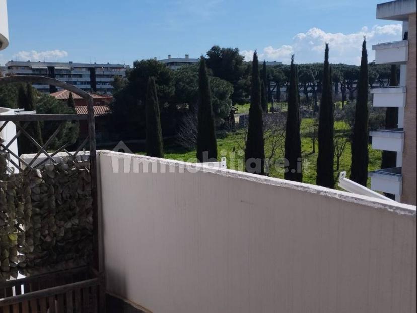 Trilocale via Luciano Conti, Ponte di Nona, Roma