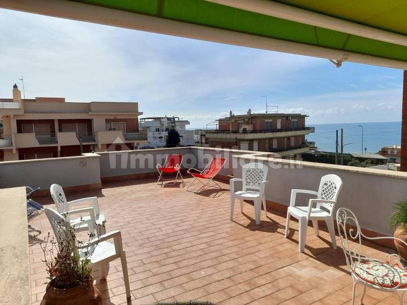 Trilocale via Arcobaleno 48, Lavinio Mare, Anzio