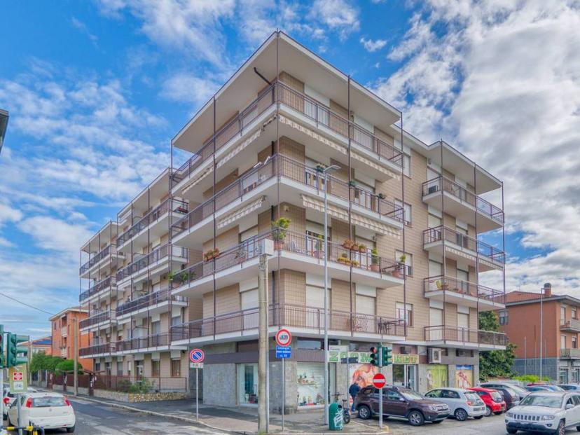 Bilocale via Novalesa 4, Leumann, Collegno