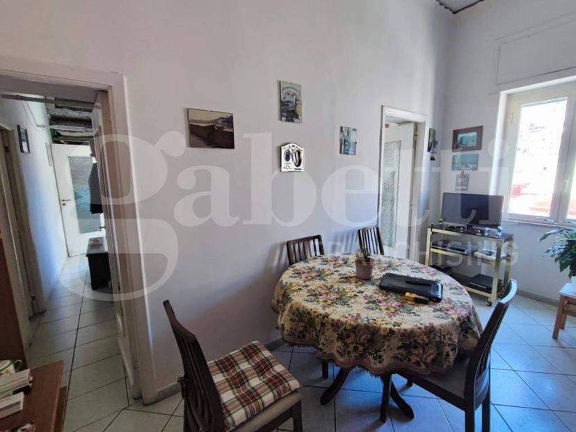 Bilocale Vico 2 Montecalvario, Quartieri Spagnoli, Napoli