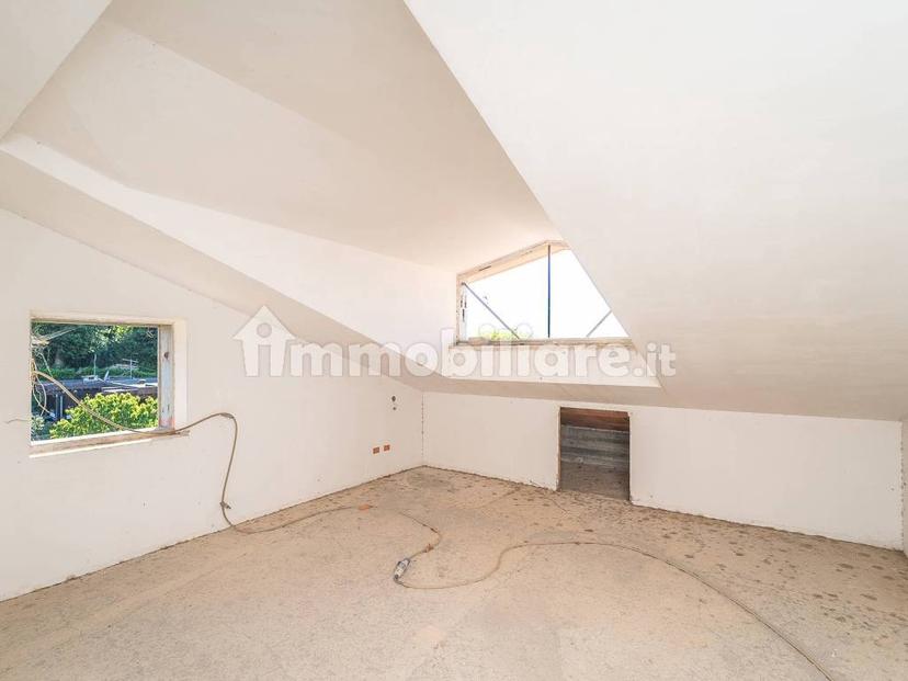 Villa bifamiliare via delle Ortensie, Centro, Rocca di Papa — foto 25 di 37