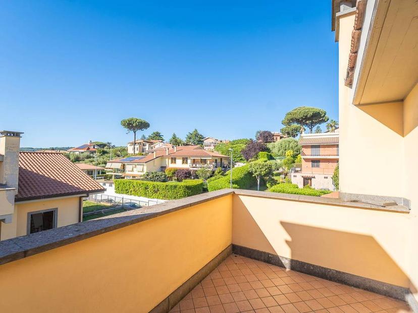 Villa bifamiliare via delle Ortensie, Centro, Rocca di Papa — foto 13 di 37