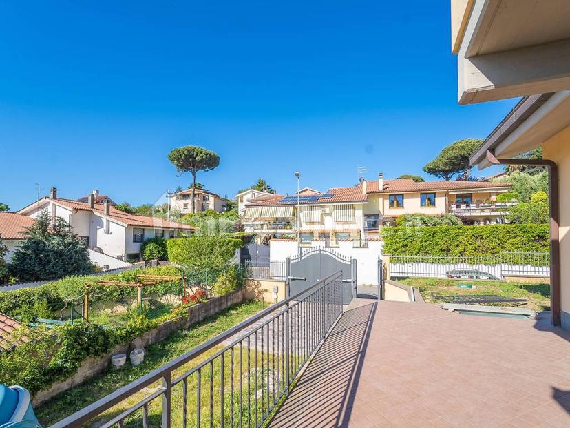 Villa bifamiliare via delle Ortensie, Centro, Rocca di Papa — foto 19 di 37