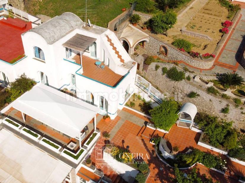 Villa bifamiliare via Rio Caprile, Anacapri