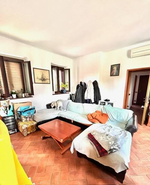 Appartamento via 2 Giugno, Peschiera Borromeo