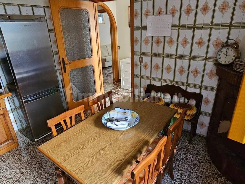 Villa bifamiliare via Dolzago 83, Valle Muricana, Roma
