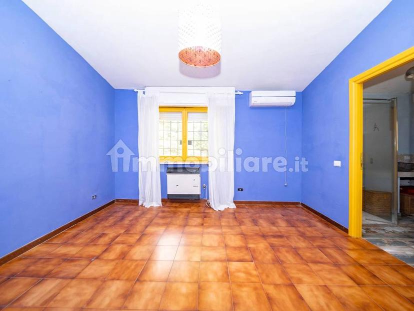 Villa bifamiliare viale Europa 11, Le Rughe, Formello